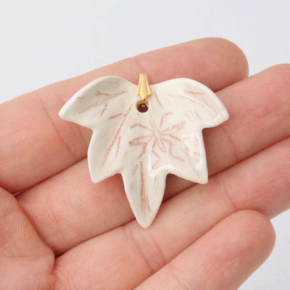 Vintage Helen Yonsky Ceramic Leaf with Grasshopper Necklace Pendant 1980s